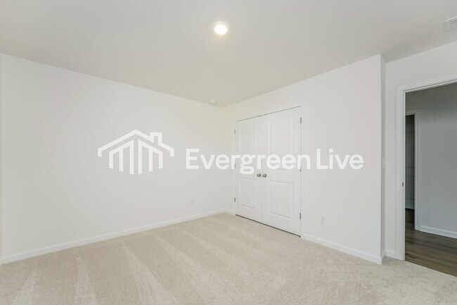 Building Photo - 1813 Holmsey Cir