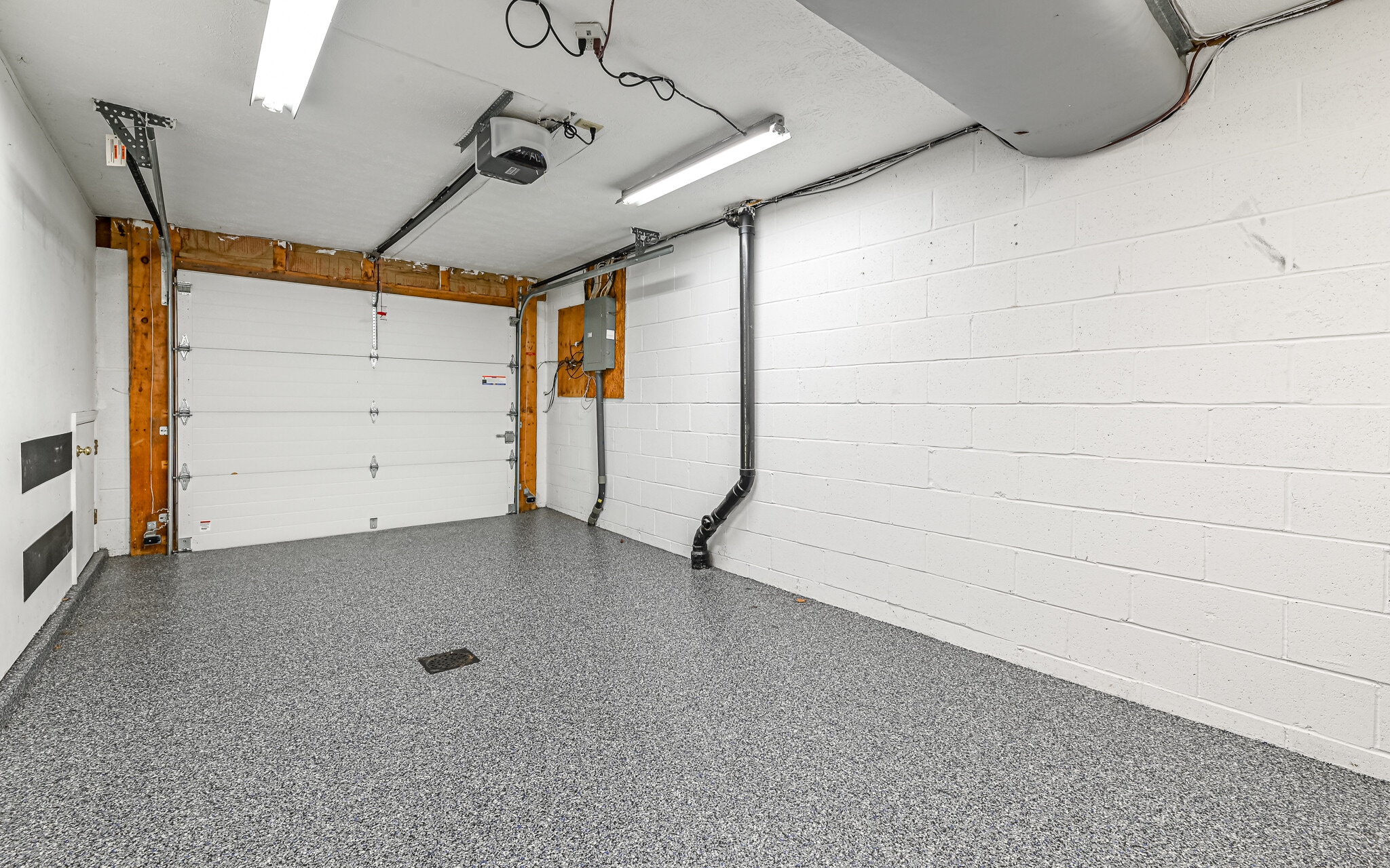 Building Photo - 417 Ten Point Ln