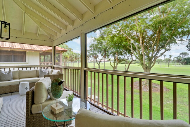 Building Photo - 438 Brackenwood Ln S