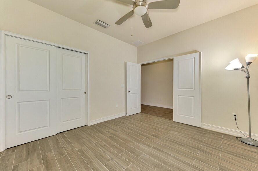 Building Photo - 4400 Conchfish Ln