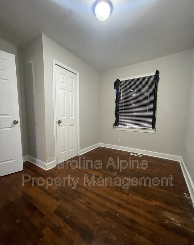 Building Photo - 2735 Remington St