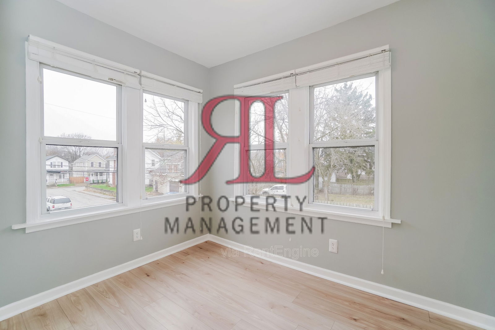 Building Photo - 543 E Jenkins Ave