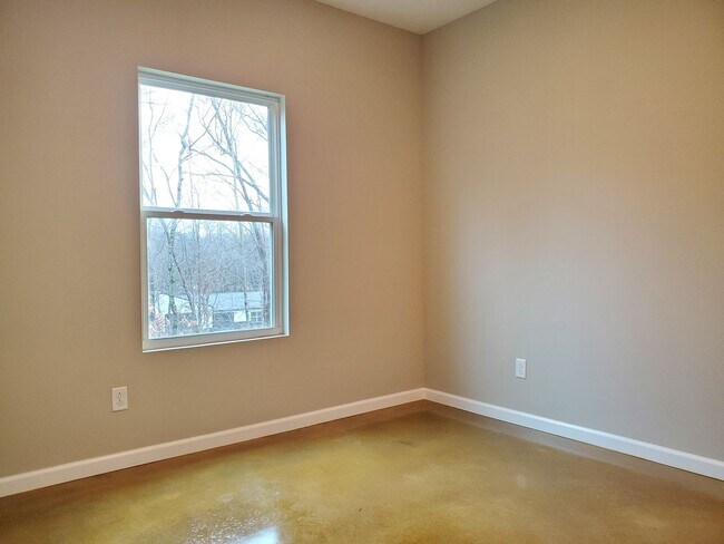 Building Photo - 3 bed 1 bath apartment in Jackson, MO