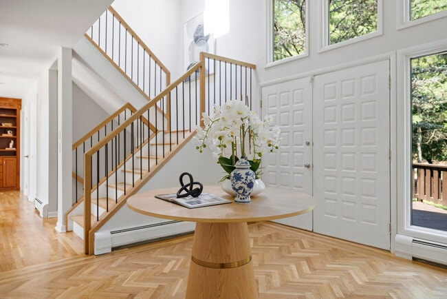 Building Photo - 2A Cherry Ln