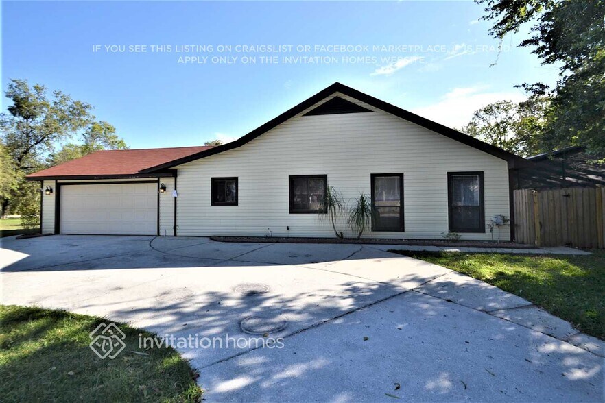 Building Photo - 10005 Albyar Ave