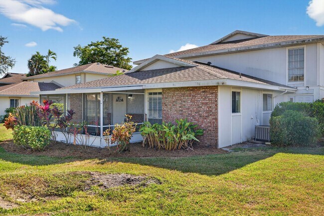 Building Photo - Cozy unfurnished, 2 Bedroom, 1 Bathroom, Condo