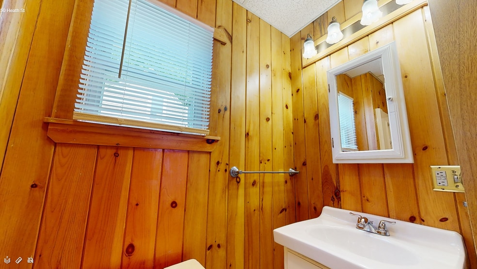 Bathroom - 50 Heath St