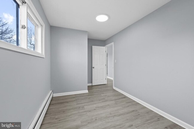 Building Photo - 18 Armor Ct