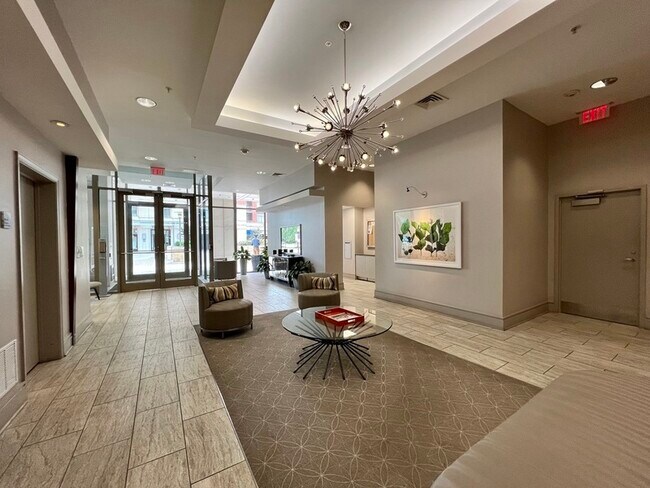 Building Photo - 3600 S Glebe Rd