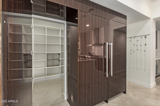 Building Photo - 6636 N 48th St