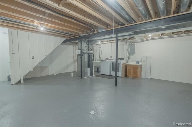 Building Photo - 44613 New Hampshire Dr