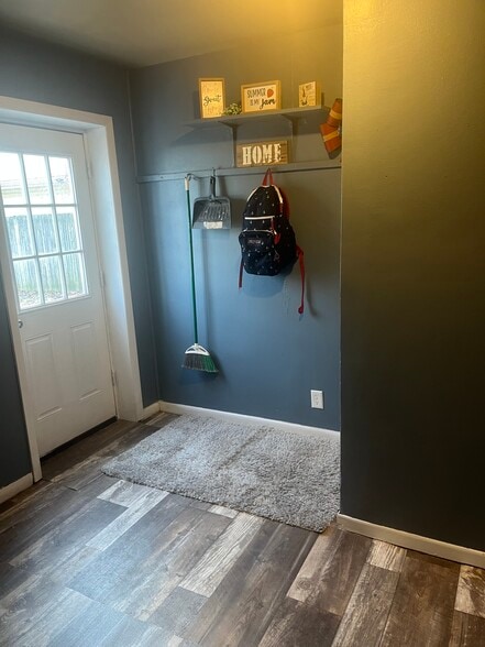 Building Photo - 68 Mathewson St