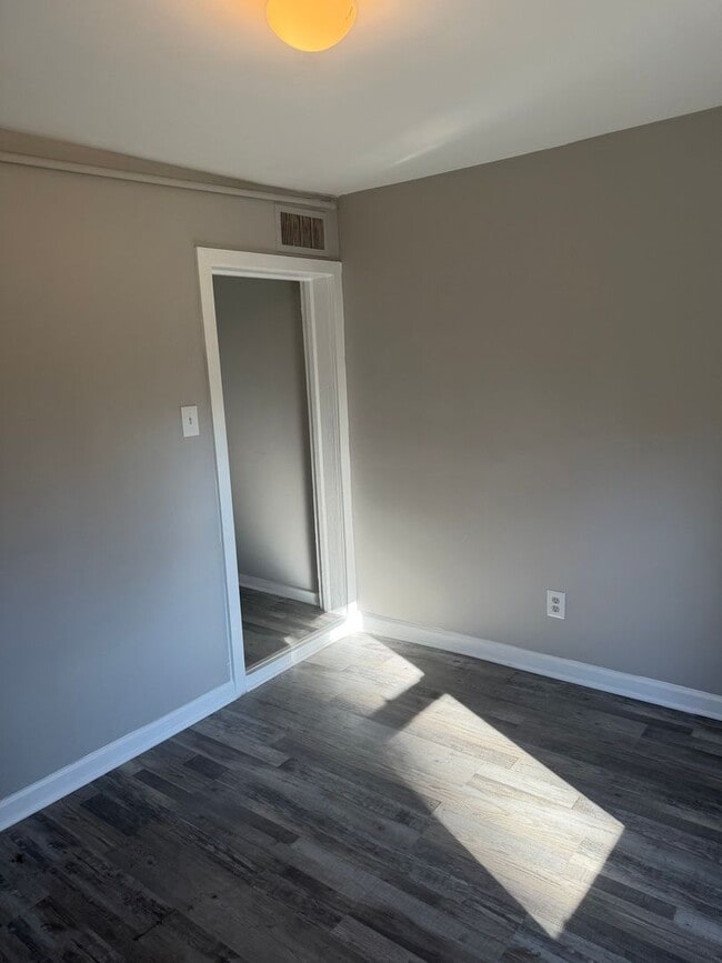 Building Photo - 332-334 Cincinnati Ave