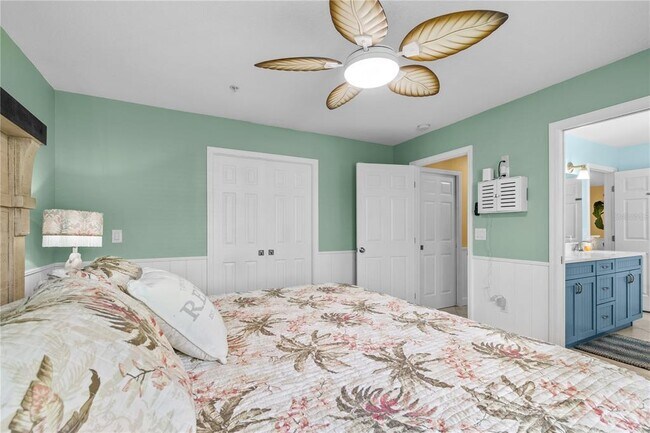 Building Photo - 3740 Gulf of Mexico Dr