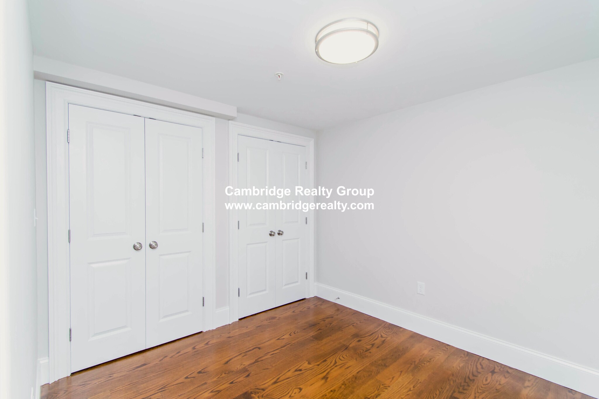 Building Photo - 114 Columbia St