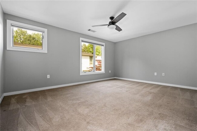Building Photo - 1360 Peter Haughton Way