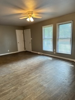 Building Photo - 2021 Birch Ln