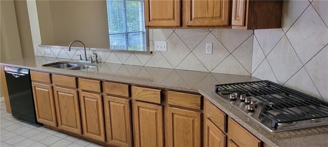 Building Photo - 6929 Auckland Dr