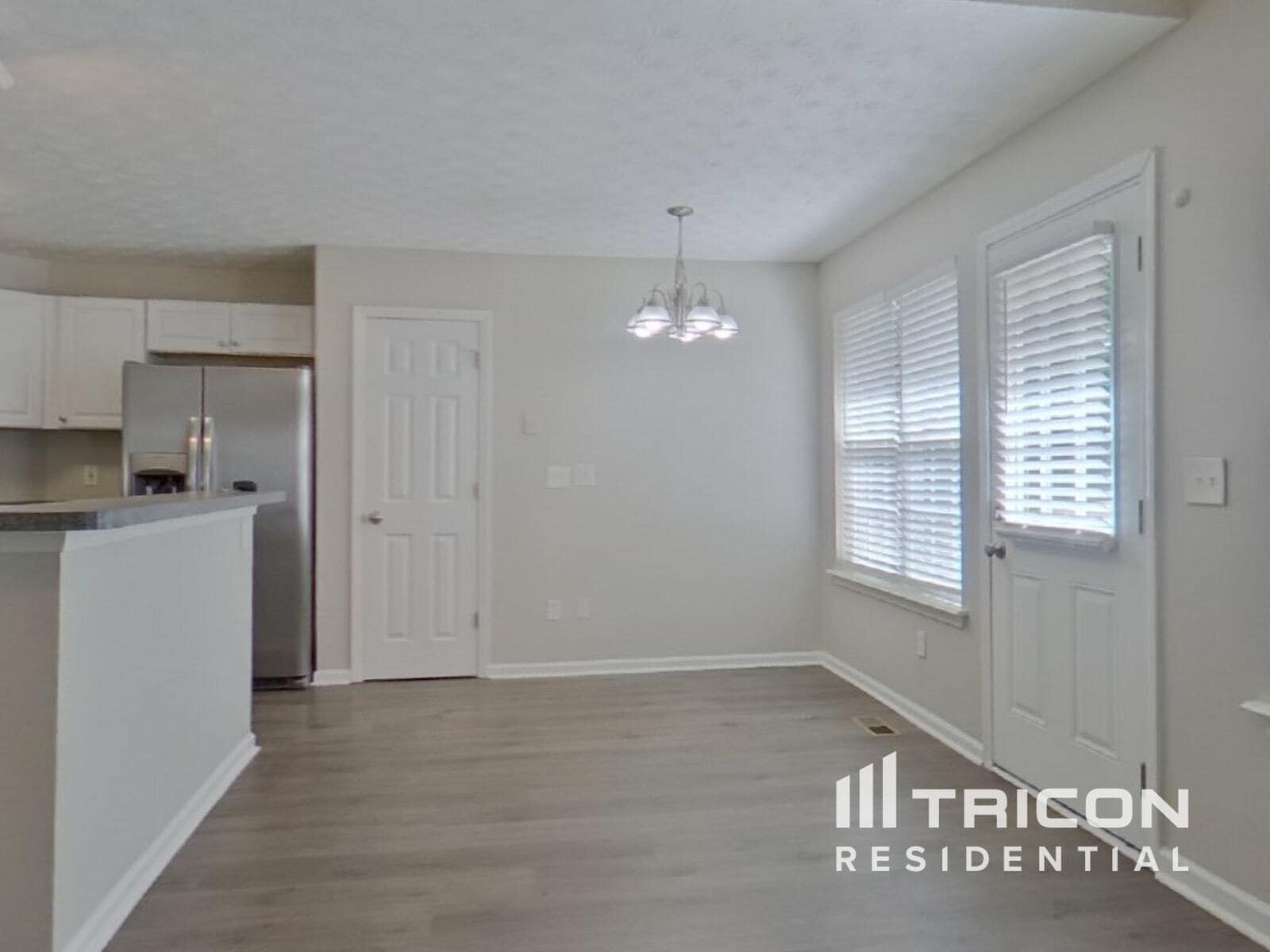 Building Photo - 6821 Hickory Hollow Dr