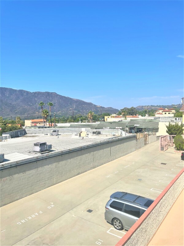 Building Photo - 3119 Foothill Blvd