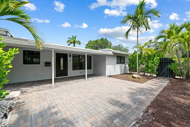 Building Photo - 2808 Middle River Dr