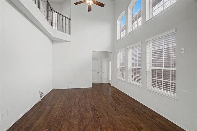 Building Photo - 228 Buckingham Ave