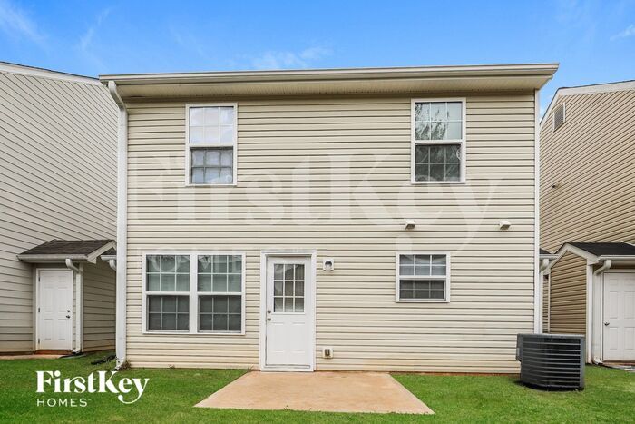 Building Photo - 311 Goldenrod Dr