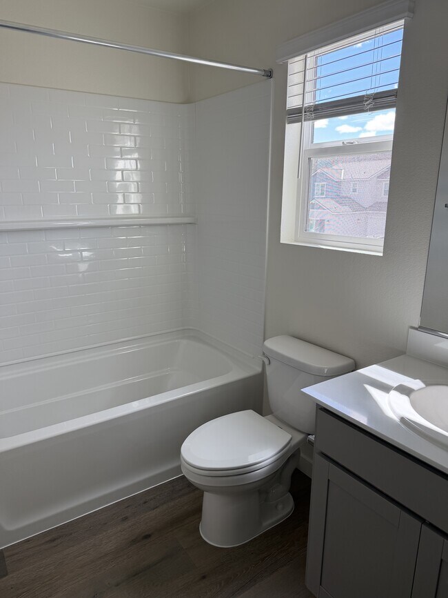 Building Photo - 8426 Redwood Dawn Dr