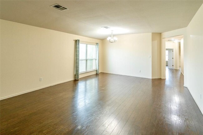 Building Photo - 1315 Lou Gehrig Ln