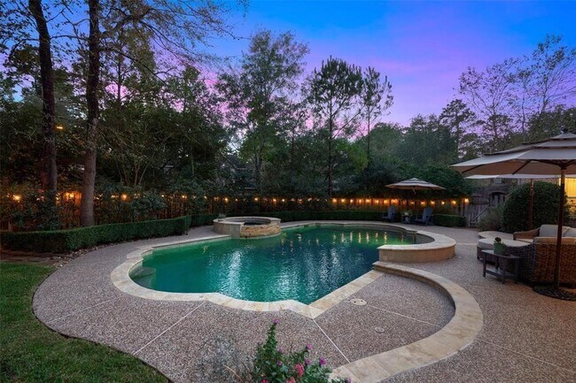Building Photo - 43 S Longsford Cir