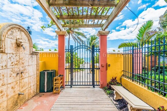 Building Photo - 2110 N Ocean Blvd