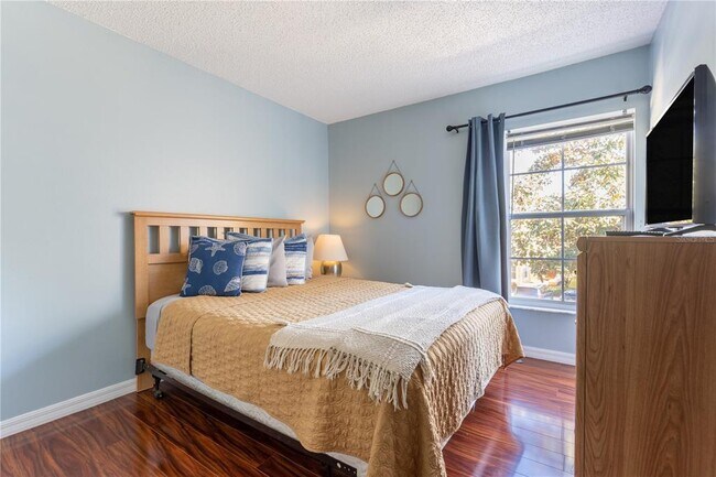 Building Photo - 2728 Sun Key Pl