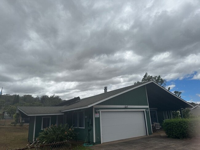 Building Photo - Cozy upcountry home