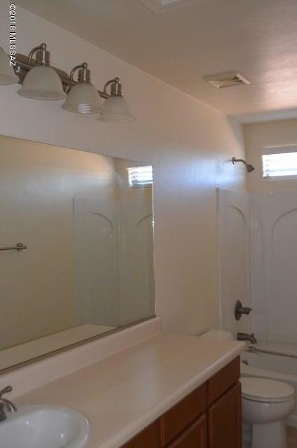 Building Photo - 9133 S Whispering Pine Dr