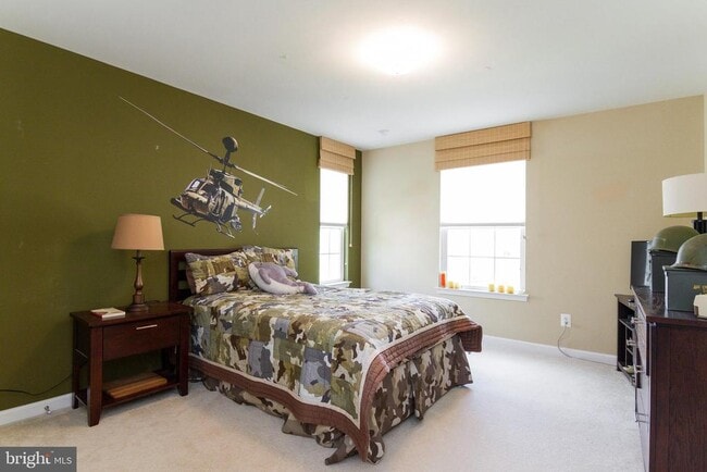 Building Photo - 46 Bismark Dr