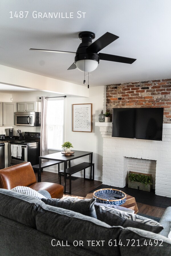 Building Photo - 1487 Granville St