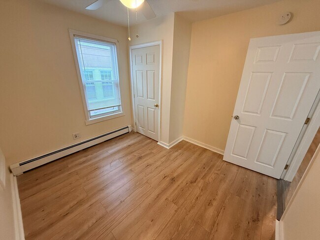 Building Photo - 100 Green St