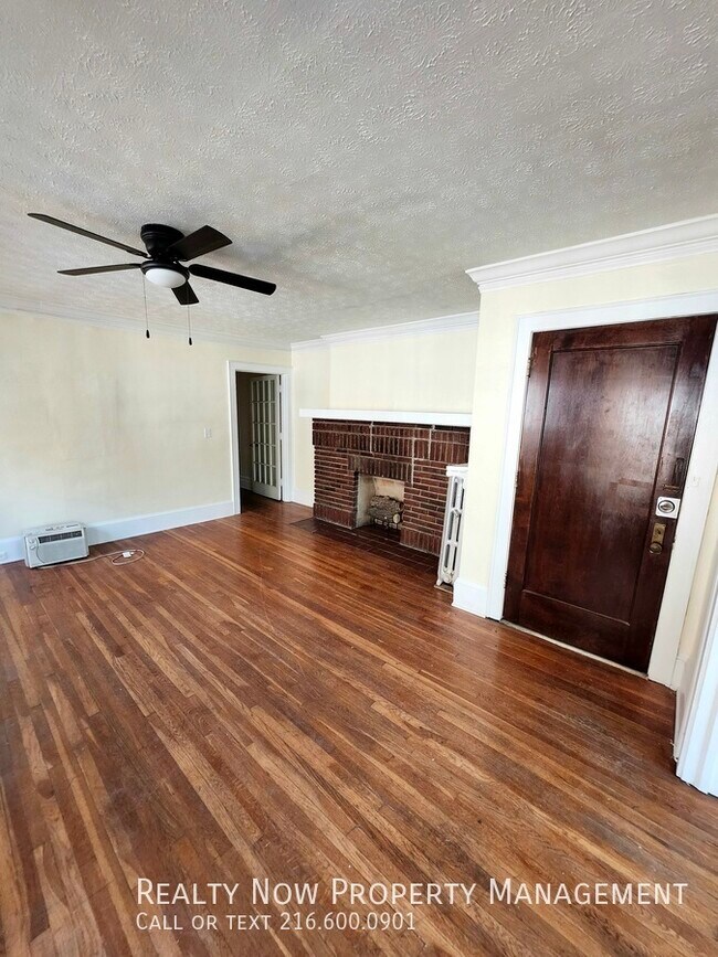 Building Photo - 2453 Overlook Rd