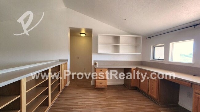 Building Photo - 12490 Iroquois Rd
