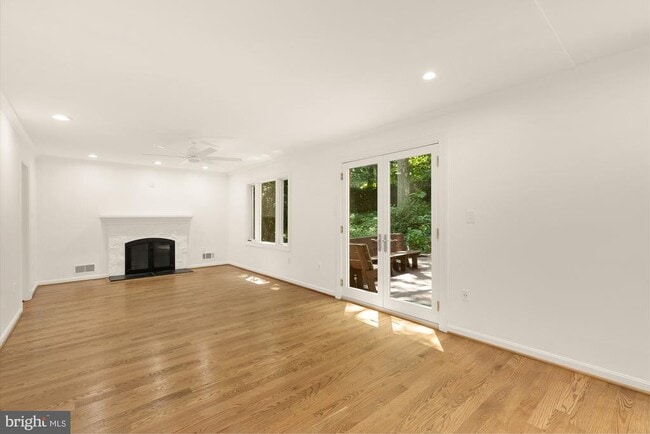 Building Photo - 1318 Round Oak Ct
