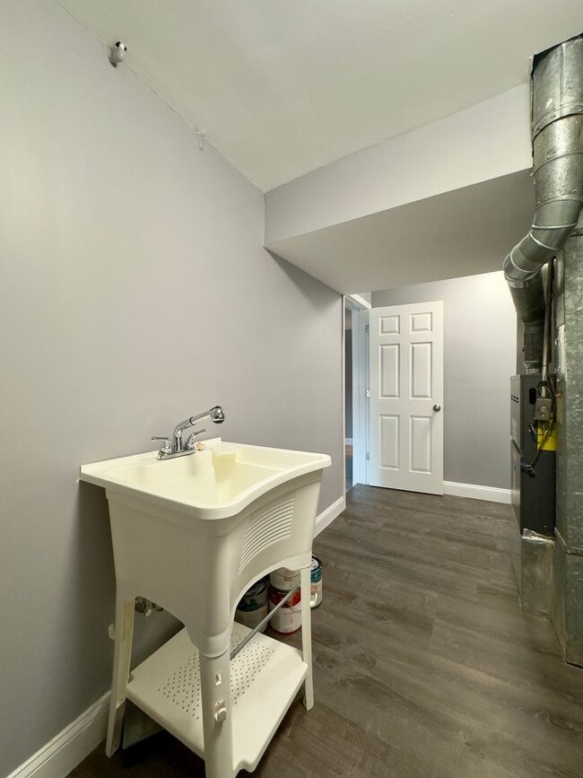 Building Photo - Charming 4 Bedroom/2 Bathroom Home with Large Backyard in Randallstown, MD!