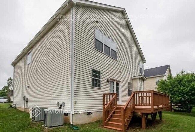 Building Photo - 1420 Bottle Brush Ln
