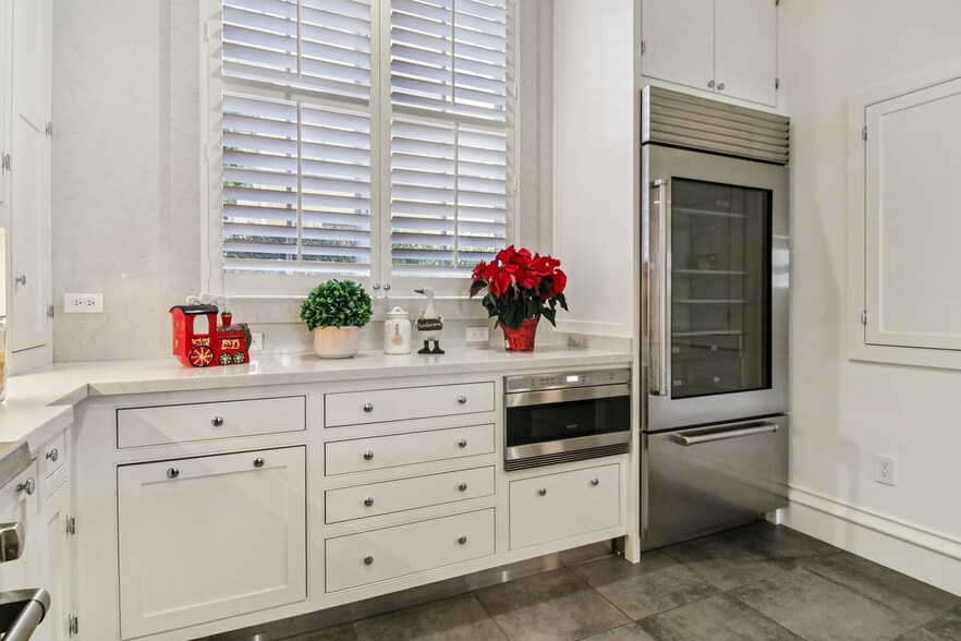 Building Photo - 356 Santana Row