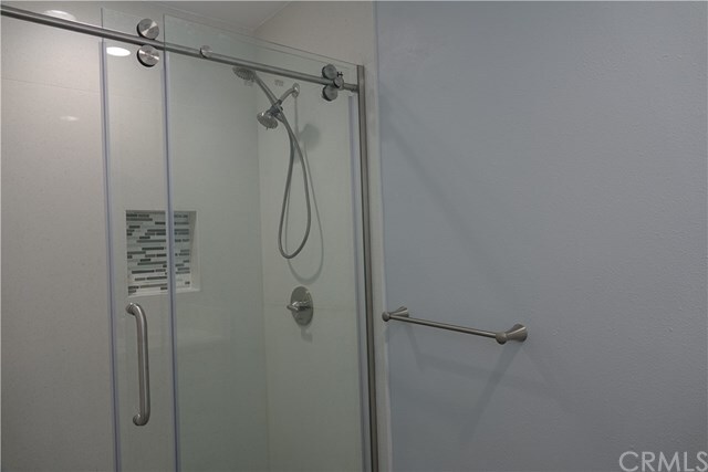 Building Photo - 1300 Kempton Ave