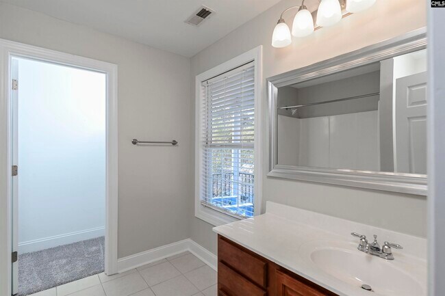 Building Photo - 203 Naples Ave