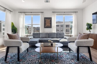 Building Photo - 1301 Leah Ave