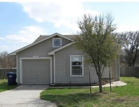 Building Photo - 3504 Banda Ln