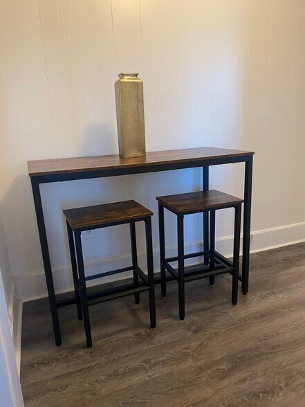 Building Photo - 3 Chamblet St