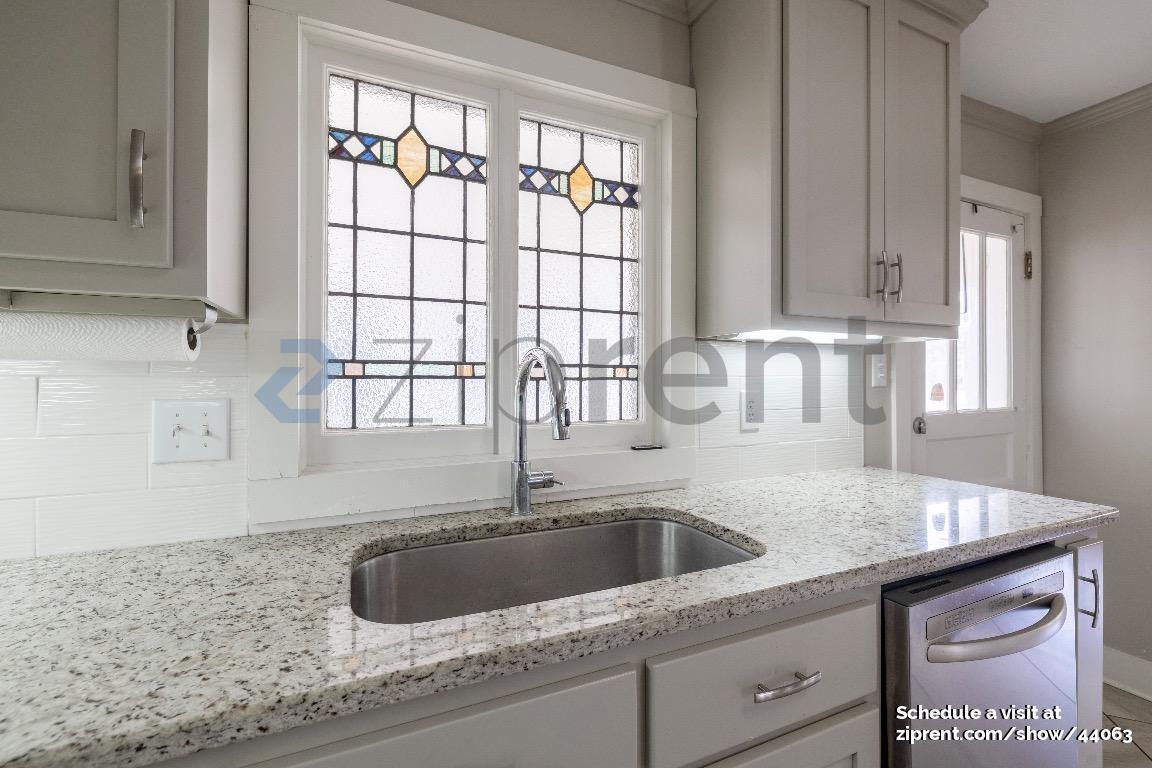 Building Photo - 808 Beirne Ave NE