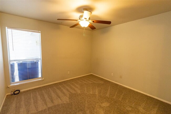 Building Photo - 9412 Teasdale Terrace